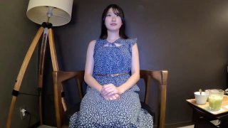 【小马探花】26岁漂亮良家小姐姐，大胸诱人，聊天熟络，酒店舌吻相拥交合，骚气侧漏精彩佳作